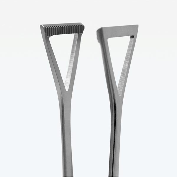 Aquavitro Wide Grasp Forceps | FishyPH